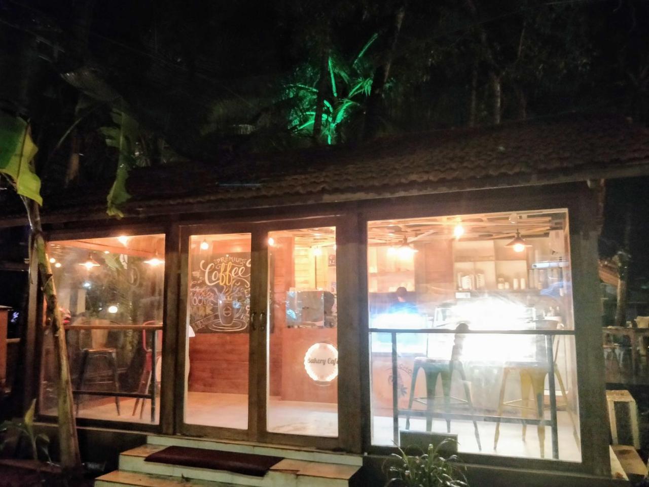 Mandrem Village Resort ภายนอก รูปภาพ